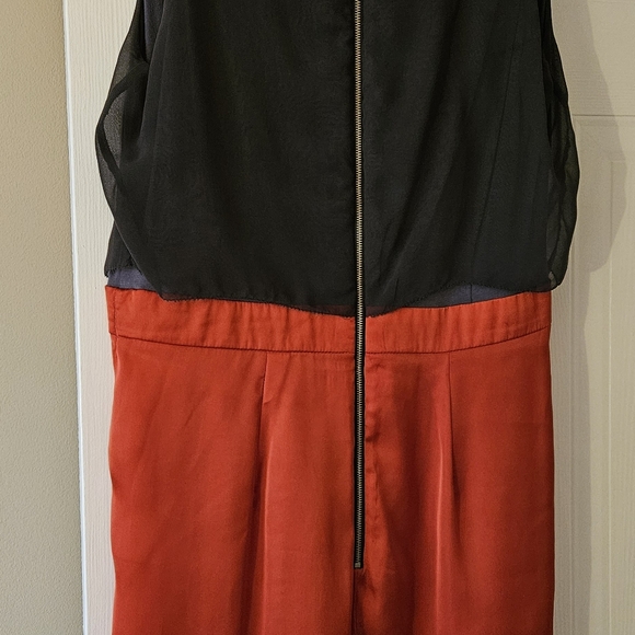 Dress - Picture 2 of 4